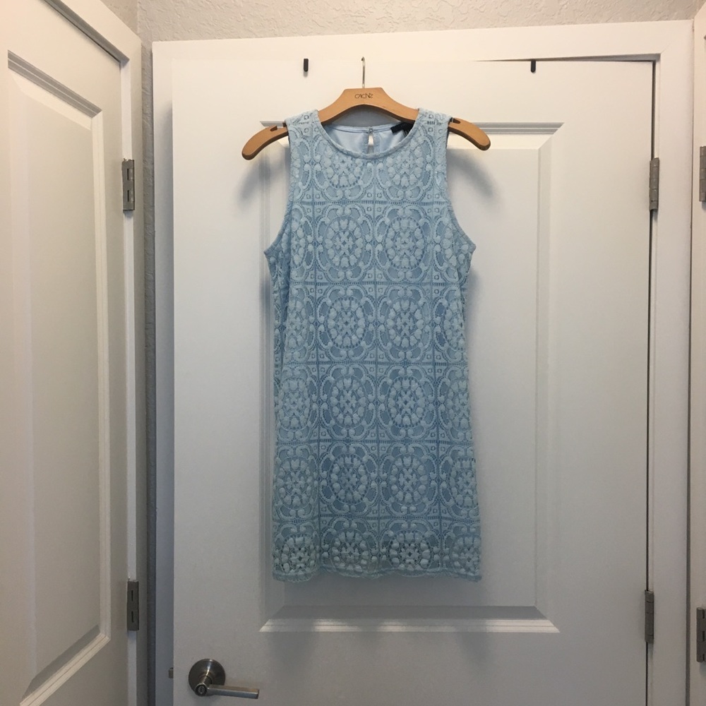 FOREVER 21 baby blue lace shift dress